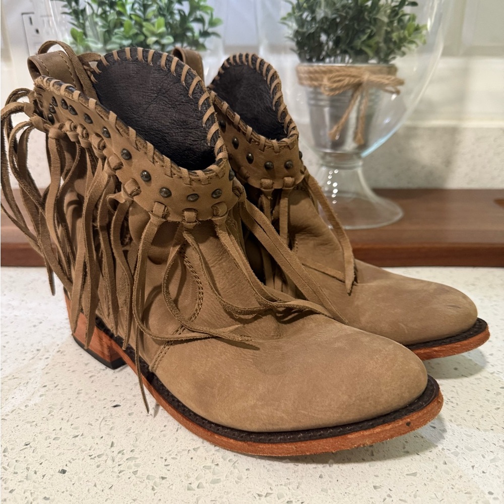 Fringed Tan Ankle Boots Leather